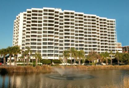 Bay Plaza condos in Sarasota